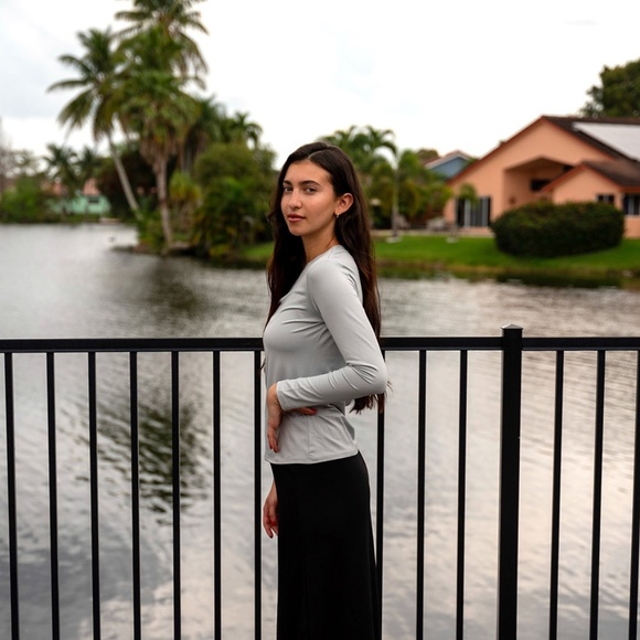 DEVORAH'S SECRET Gray Modest Top/Shell Solid - Picture 2 of 3